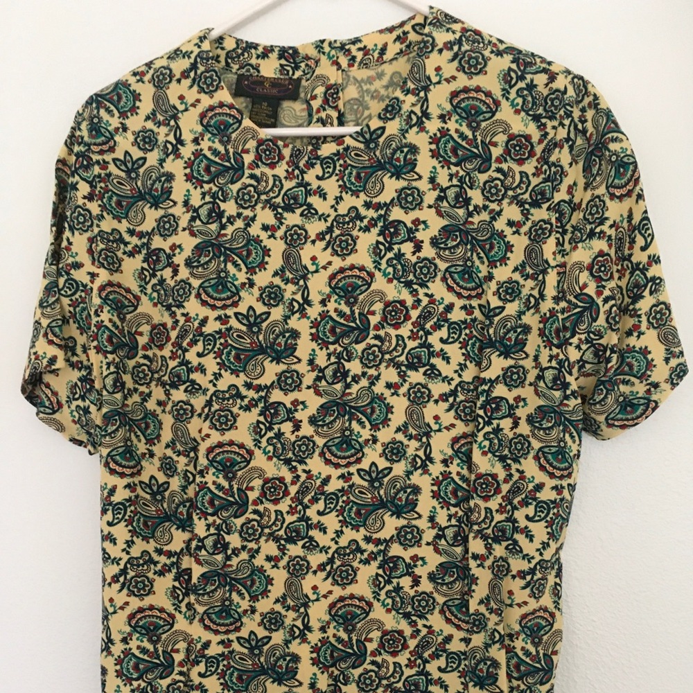 Paisley patterned silky soft top.